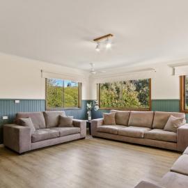 Treetop Retreat - Family Escape with Pool
