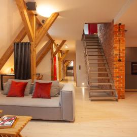 Pokoje gościnne "Przy Rynku" z prywatnymi i wspólnymi łazienkami, hotel in Gliwice