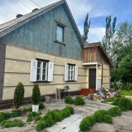 House by Lake Balykchy, hotell sihtkohas Ysyk-Köl