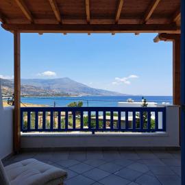 Beachfront Andros Gavrio Summer Rental, hotel in Gavrio