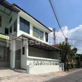 Trubus Guesthouse Syariah Magelang mitra RedDoorz, hotel a Sumberrejo