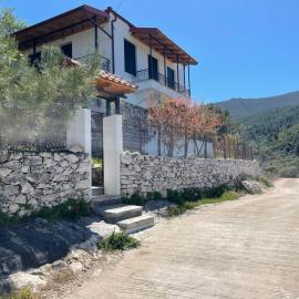 Villa Nadya, hotel in Kallirakhi