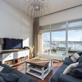 Kabbelaarsbank 405 - Port Marina Zélande NOT INTENDED FOR COMPANY OR WORK-RELATED STAYS, hotel u gradu Auddorp
