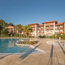 appartement dans résidence du golf proche du lac, готель у місті Біскарросс