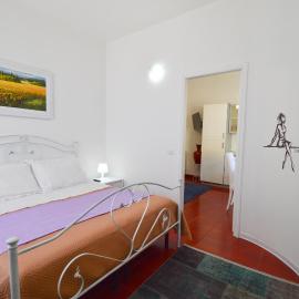 Ekaterina house 2 minuti dal mare, hotel sa Brolo