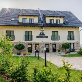 HP APARTMÁNY SKIAREÁL- Buková Hora v Orlických horách 100 m od lanovky, viešbutis mieste Červena Voda