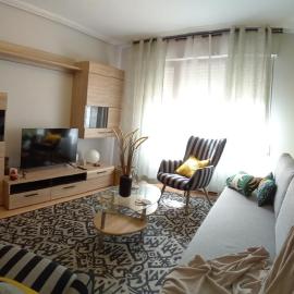 Acogedor piso en Maliaño，卡馬喬的飯店