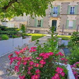 La Métairie au milieu des vignes, hotel i Réaux
