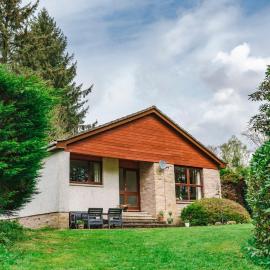 Heatheryhaugh Lodges, hotel a Moffat