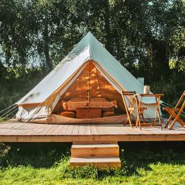 Miła Łąka Glamping、ミウキのホテル