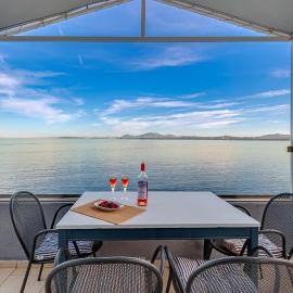 Oceanis Rooms Apartments, hotel di Barbati