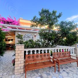 Bed & Breakfast Rab, hotel u Rabu