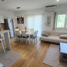 Apartment Mariela, Murter