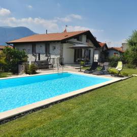 Il Torchio - lake & mountain