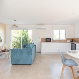 Villa Thym: Marignane şehrinde bir otel