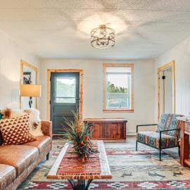 'Northwood Tours Escape' w/ Boat Dock Access!, Hotel in Minocqua