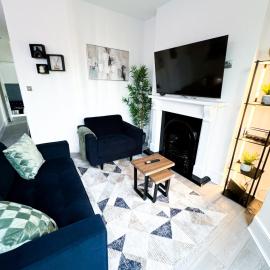 The Cosy Catford Apartment - 2bd, hotel a Catford