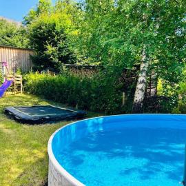 Das-Urlaubszuhause-fuer-Familien-Grossfamilien-Mehrfamilien-und-kleine-Gruppen-bis-zum-12-Personen-mit-vielen-Unterhaltungsmoeglichkeiten-im-Harz, hotelli kohteessa Sieber