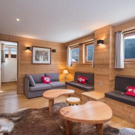 Chalet 4 chambres, proche pistes, parking, pour 8 personnes - FR-1-566-67