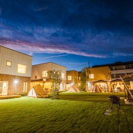 NAGAHAMA lifestyle glamping hotel