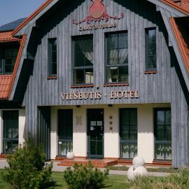 Gamtos Perlas, hotel v mestu Karklė