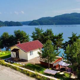 Villa Eti, Hotel in Dospat