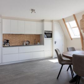Gezellig appartement, hotell i Burum