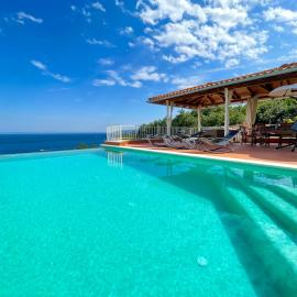 VILLA LOVRAN - 150 m to the beach - infinity pool - incredible sea view - fitness gym