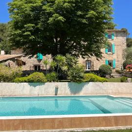 Mas la Floreline, hotel u gradu Cheval-Blanc