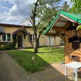 Dom z grillem niedaleko kąpieliska, hotel a Zaszków