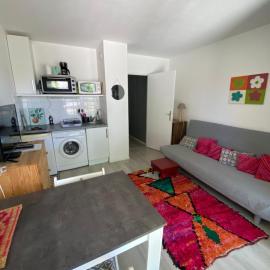 Viesnīca Studio-cabine, accès direct port et plage, les pieds dans l'eau Arkašonā
