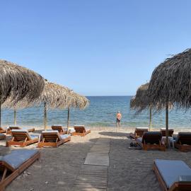 HOTEL IREON beach، فندق في ساموس