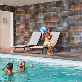Holiday Suites Zeebrugge: Zeebrugge şehrinde bir otel