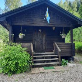 Gemütliche Blockhütte für Auszeit in Torsby auf einem Bauernhof