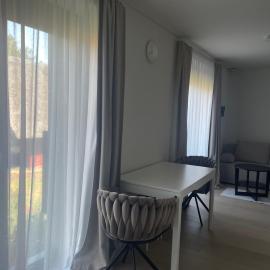 Pervalkos Jūra apartamentai, hotel u gradu 'Pervalka'