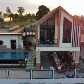 A-YA Pool Villa สิรินธร, hotel a Ban Kham Kom