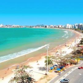 Apartamento da Música a 300 metros da areia da Praia do Morro, com 1 quarto, Garagem, tv smart e Wi-fi