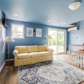 Tiny House 20 Mins from Beach, hotel di Brunswick