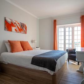 EnSuite 3 Laranja Frente Rochedo