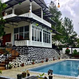 Villa Putih Alvaro