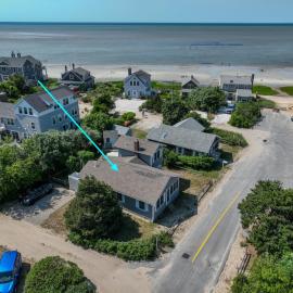 Just a few steps to Ellis Landing Beach, hotel v destinácii Brewster