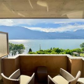 Appartamento Lube Lakefront Apartment with Lift and AC – hotel w mieście Dorio