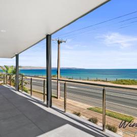 Esplanade Escape by Wine Coast Holidays