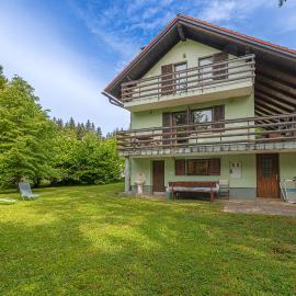 House Fortin With Sauna Near Bloke Lake - Happy Rentals, hotel a Velike Bloke