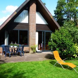 Bungalowpark West Friesland、Opmeerのホテル