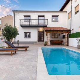 Villa Antique