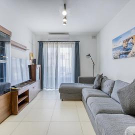 Charming & Central 3BR Apt with Private Terrace by 360 Estates