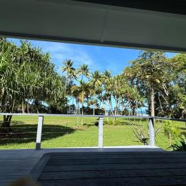 Baku Beachouse, hotel em Cow Bay