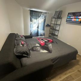 Charmante studio ligne 13 tram 5 saint denis