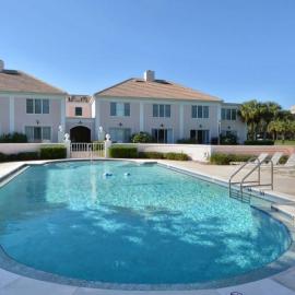 Windsor Lodge Unit 3 close to the Beaches Siesta Key: Osprey şehrinde bir otel